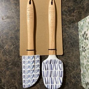 Rae Dunn spatulas